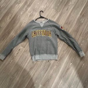 Warner Brothers: Harry Potter Gryffindor Sweatshirt